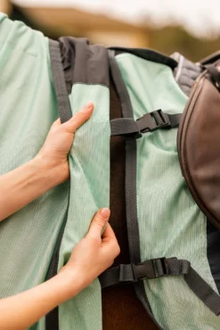 Horze Paso Fino Fliegenausreitdecke Mit Abnehmbarem Halsteil Und UV Schutz 23 Horze Paso Fino Fliegenausreitdecke Mit Abnehmbarem Halsteil Und UV Schutz -Pferdebedarf Verkauf 24896 616 10