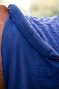 Horseware Embossed Cosy Neck Abschwitzdecke -Pferdebedarf Verkauf 340951 DB BU 3